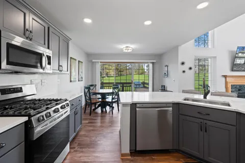 $324,999 | 1626 Woodland Drive, Unit 1262, Geneva, WI 53147