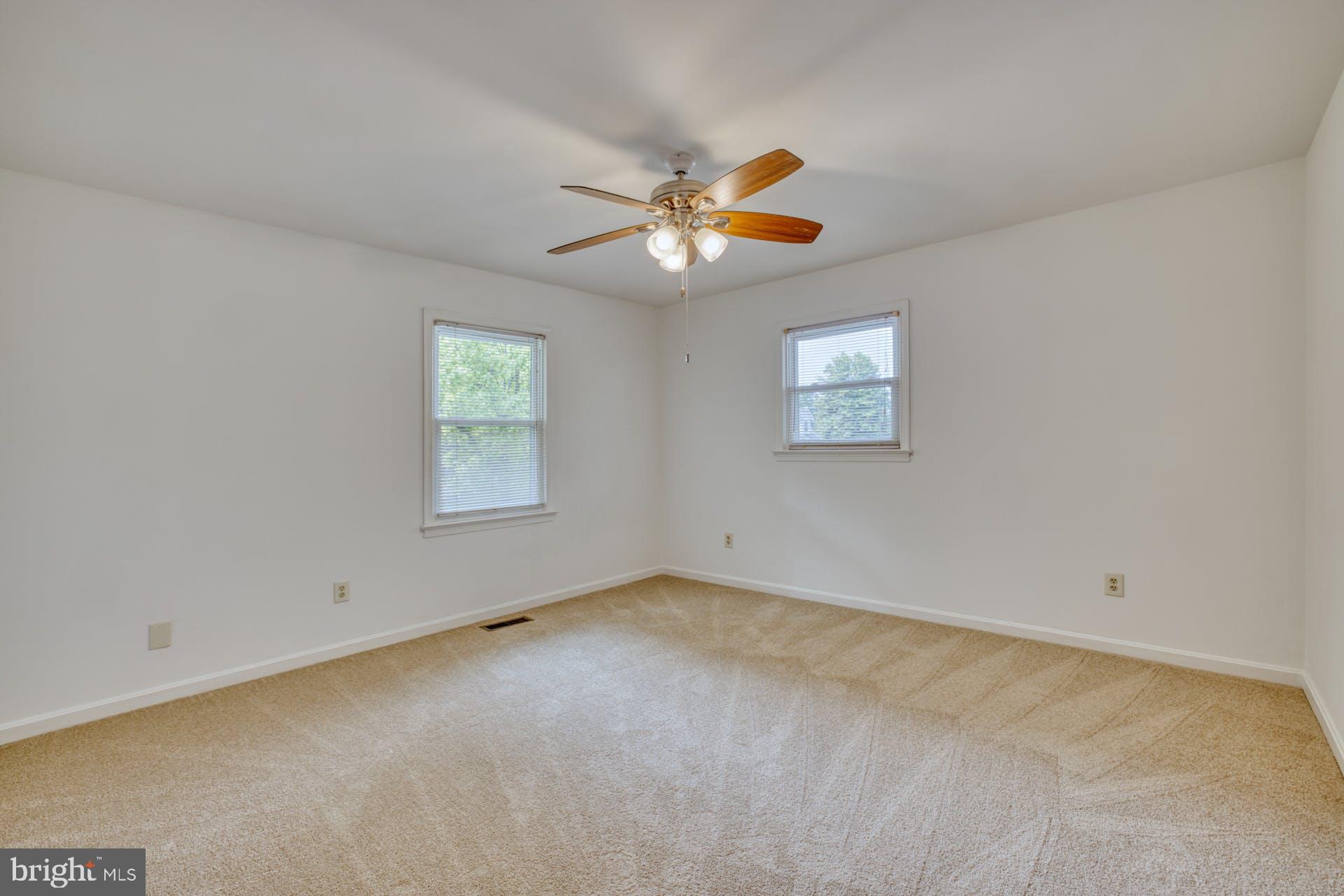 7725 Fordson Road Alexandria, VA 22306 - Photo 34 of 46 Spacious upper level 3rd bedroom w/ ceiling fan