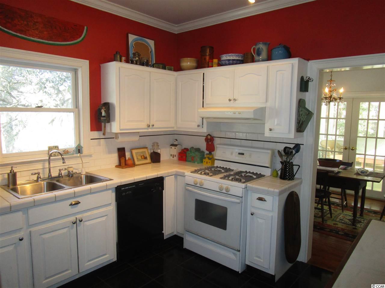 402 Helena Street Georgetown, SC 29440 - Photo 9 of 25