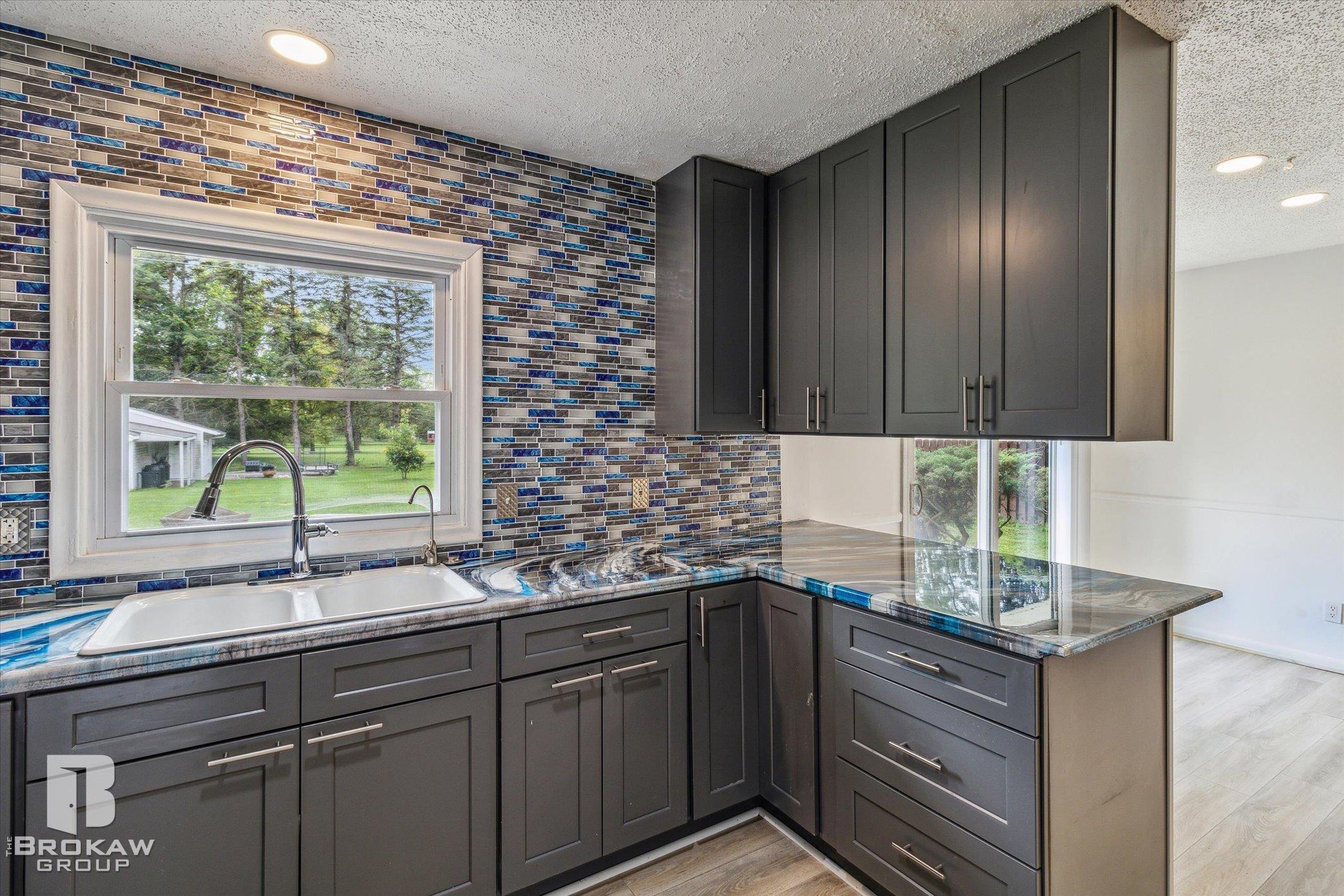 1489 Williamsburg Road Flint, MI 48507 - Photo 15 of 50 50121506-15.JPG
