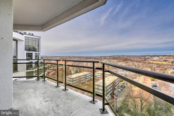 $3,595 | 1530 Key Boulevard, Unit 1202, Arlington, VA 22209
