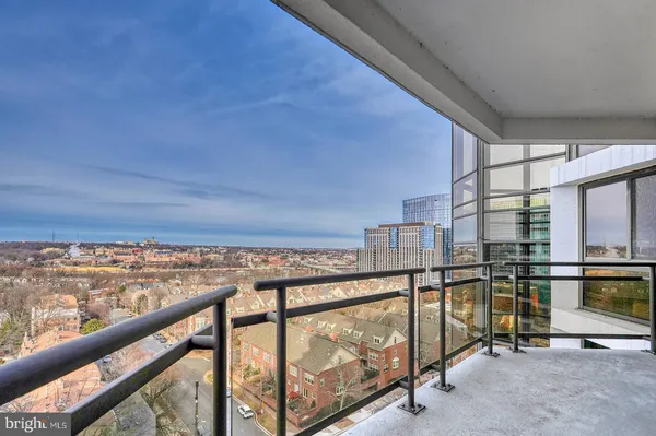 $3,595 | 1530 Key Boulevard, Unit 1202, Arlington, VA 22209