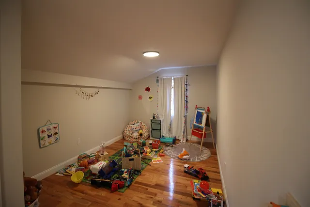 $3,595 | 4 Ferland Drive, Derry, NH 03038