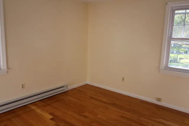 $3,595 | 4 Ferland Drive, Derry, NH 03038