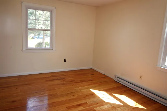 $3,595 | 4 Ferland Drive, Derry, NH 03038