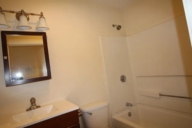 $3,595 | 4 Ferland Drive, Derry, NH 03038