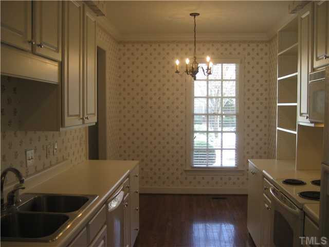 1409 Canfield Court Raleigh, NC 27608 - Photo 7 of 9 Breakfast Area