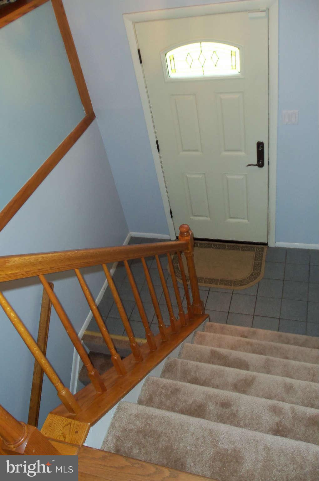 271 Silverleaf Court Arnold, MD 21012 - Photo 6 of 19 a view of entryway