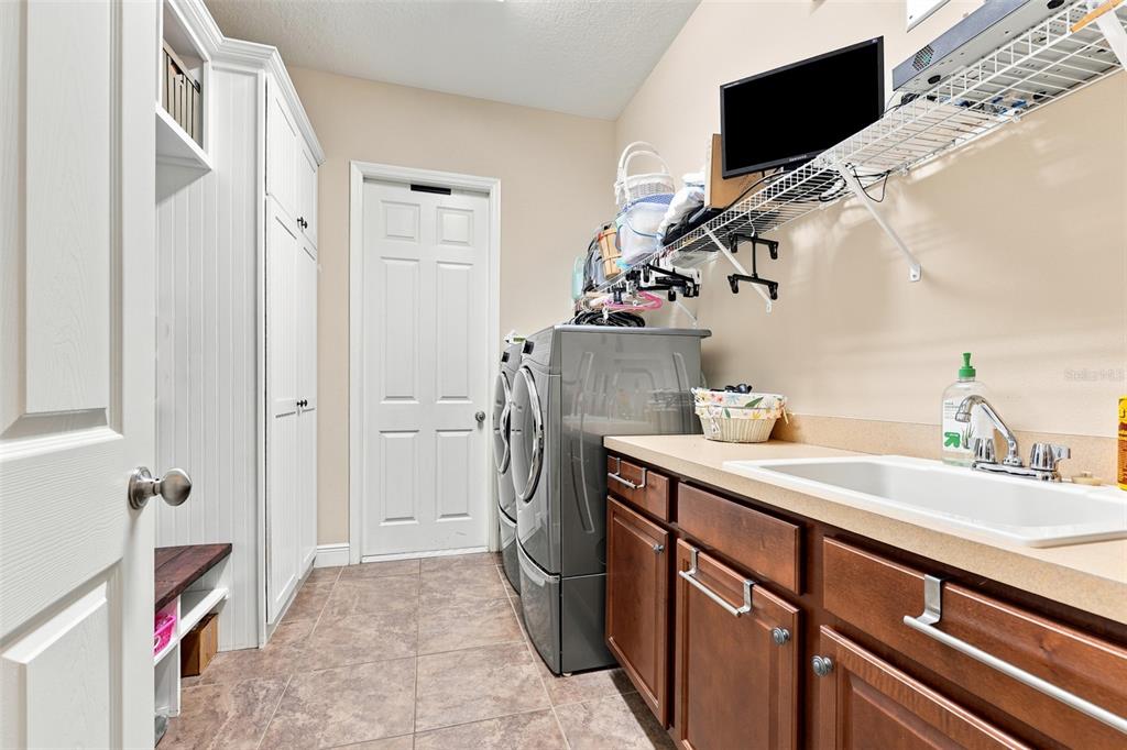 15512 Mossy Ridge Lane Lithia, FL 33547 - Photo 39 of 59