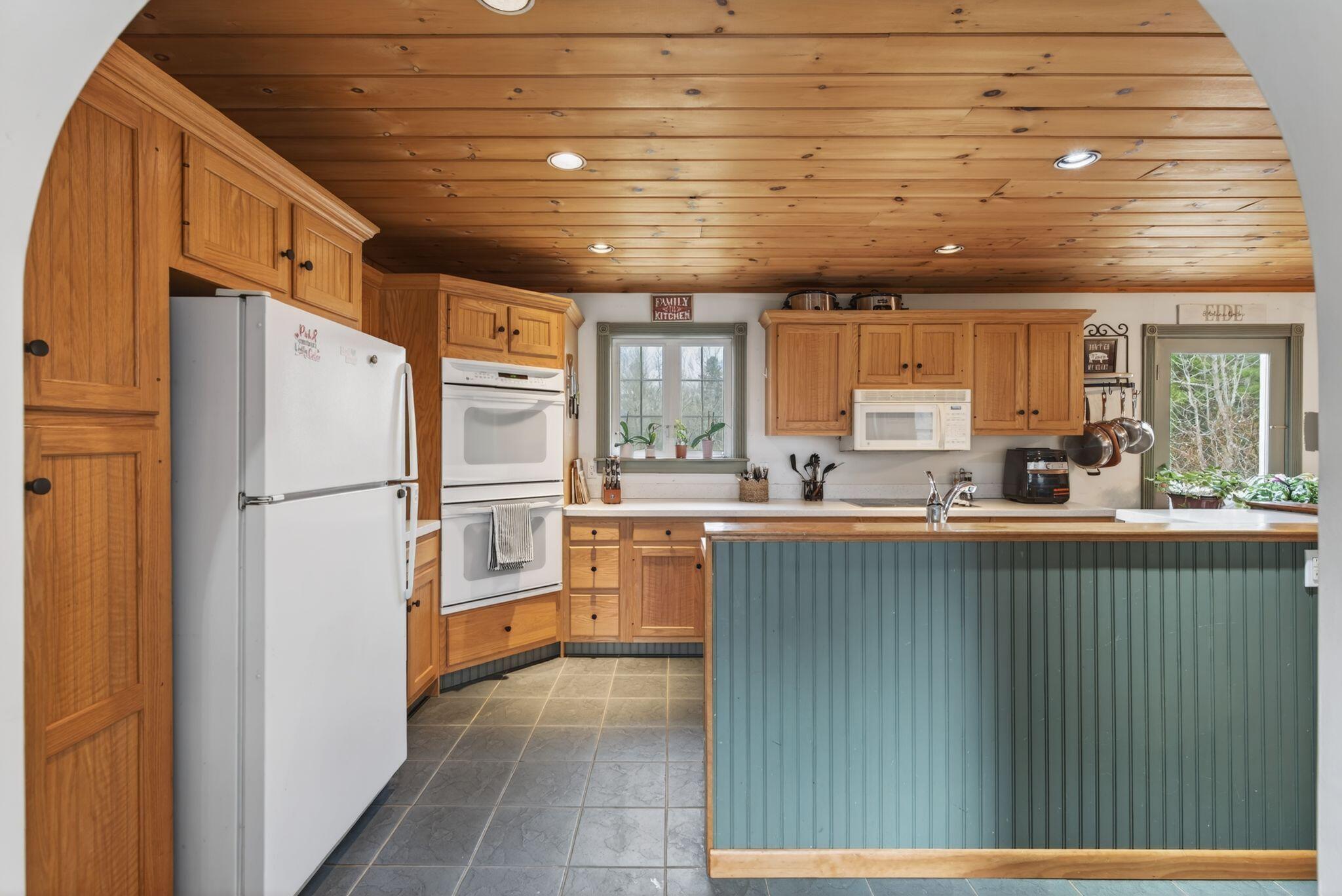 8 Colina Drive Raymond, ME 04071 - Photo 17 of 49 39_DSC02435