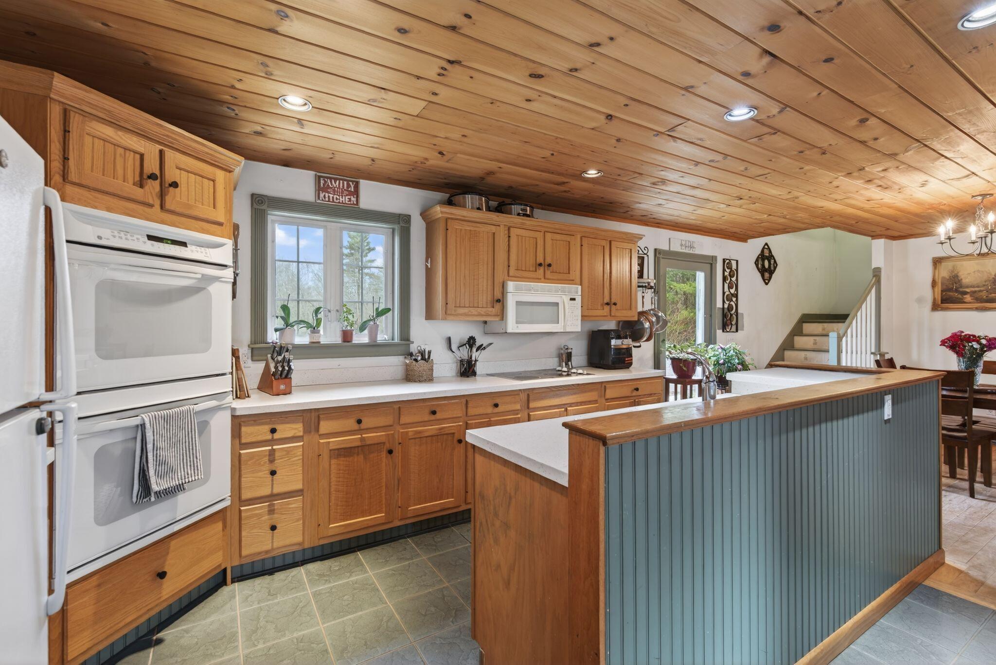 8 Colina Drive Raymond, ME 04071 - Photo 18 of 49 40_DSC02443