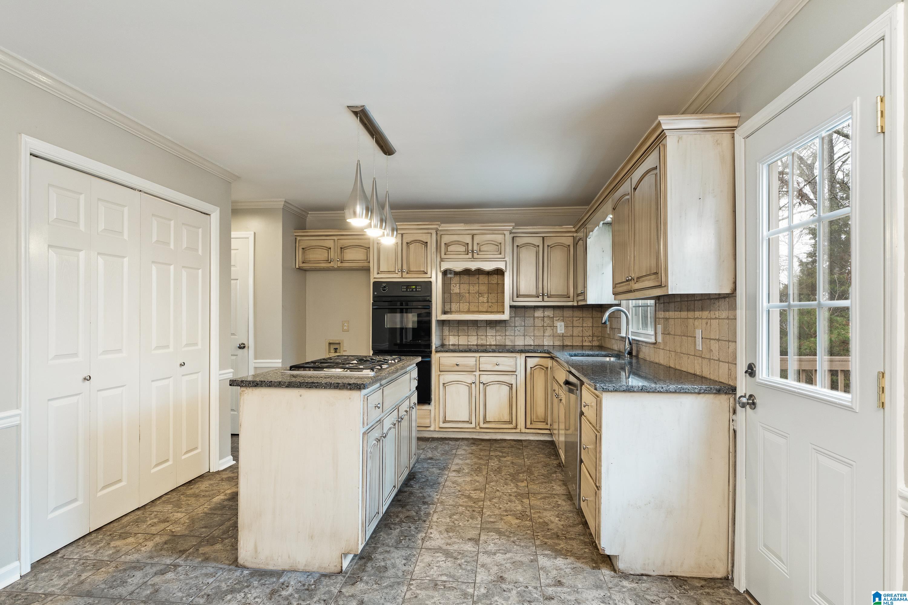 3673 Guyton Road Birmingham, AL 35244 - Photo 14 of 36