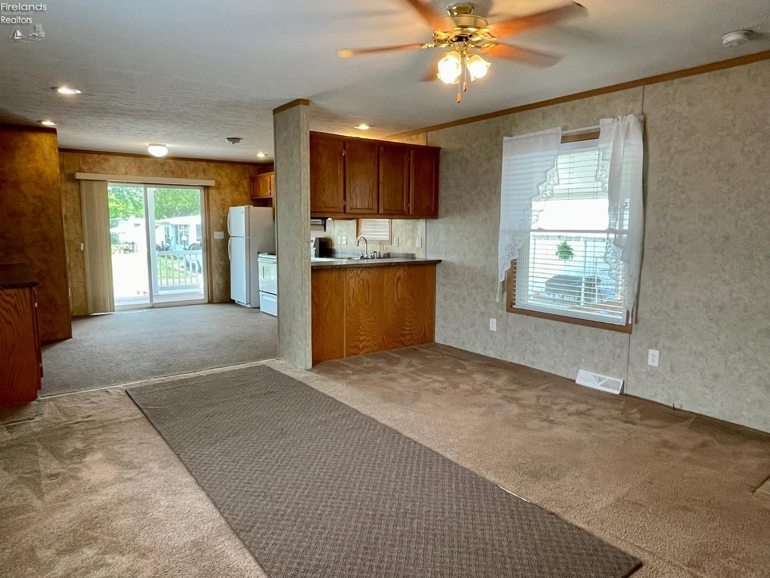 4012 Venice Road Sandusky, OH 44870 - Photo 9 of 23 Gallery Image 9