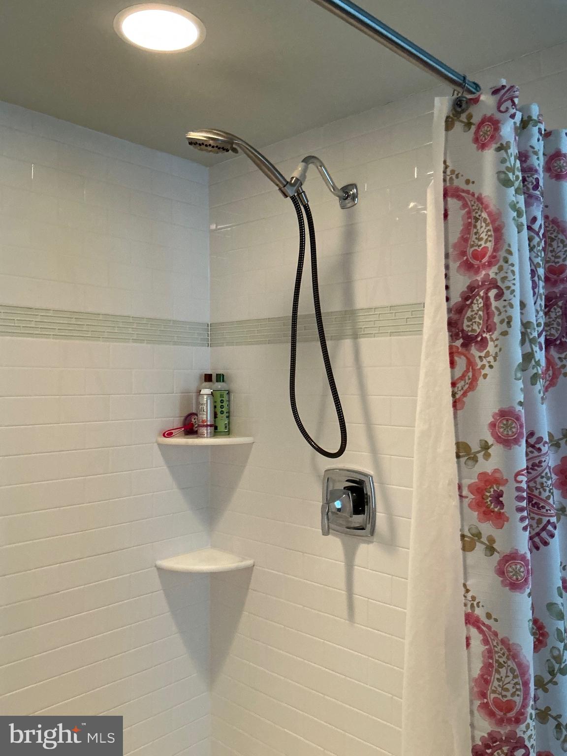 29 Centre Street Haddonfield, NJ 08033 - Photo 25 of 42 2nd floor shower