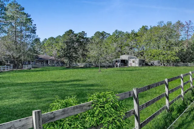 $699,900 | 26600 Carriage Court, Waller, TX 77484