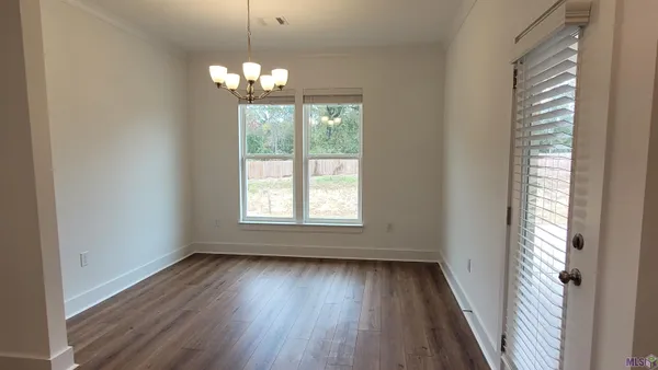 $2,500 | 6911 Garden Hill Drive, Baton Rouge, LA 70817