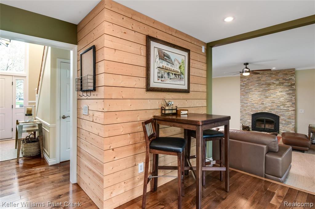 132 Saxon Court Rochester Hills, MI 48307 - Photo 11 of 45