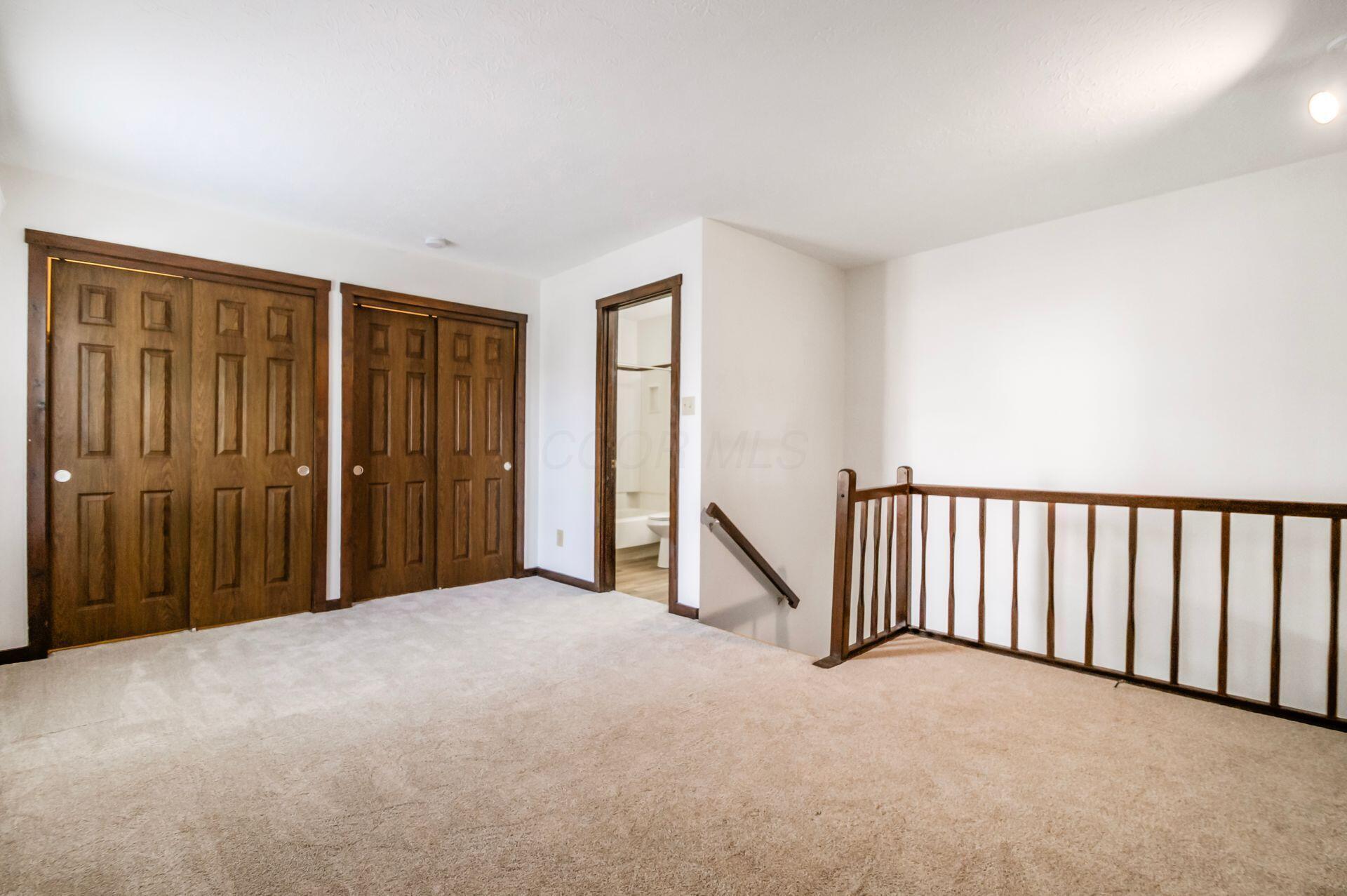 432 Edinburgh Road Dublin, OH 43017 - Photo 13 of 20 Overlooks the great room