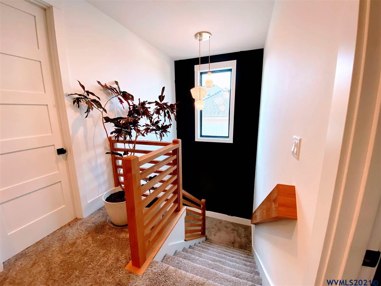 7029 Riva Ridge Drive Southeast Turner, OR 97392 - Photo 13 of 40 Gallery Image 13