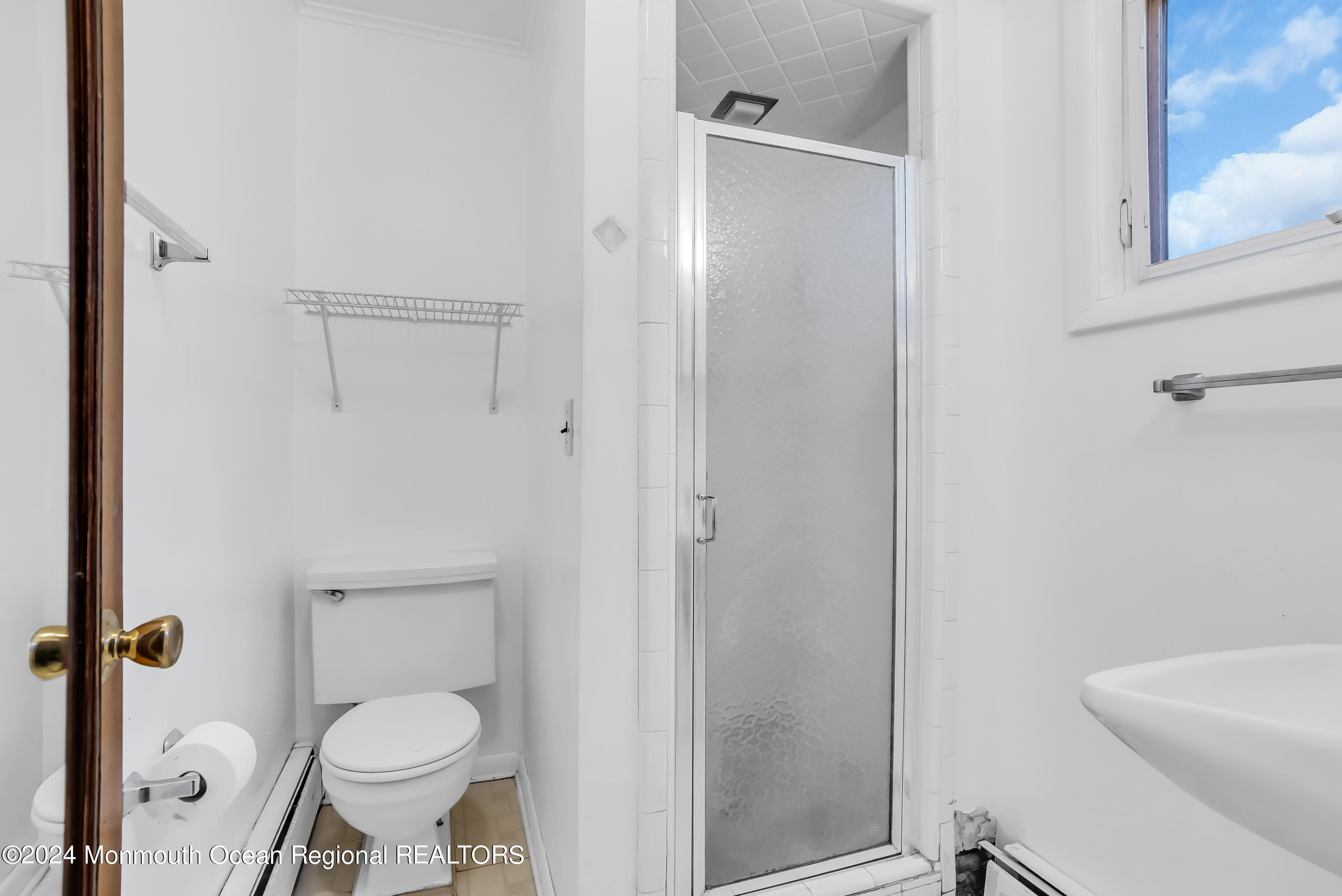 557 Wayside Road Neptune Township, NJ 07753 - Photo 34 of 68 Primary BA