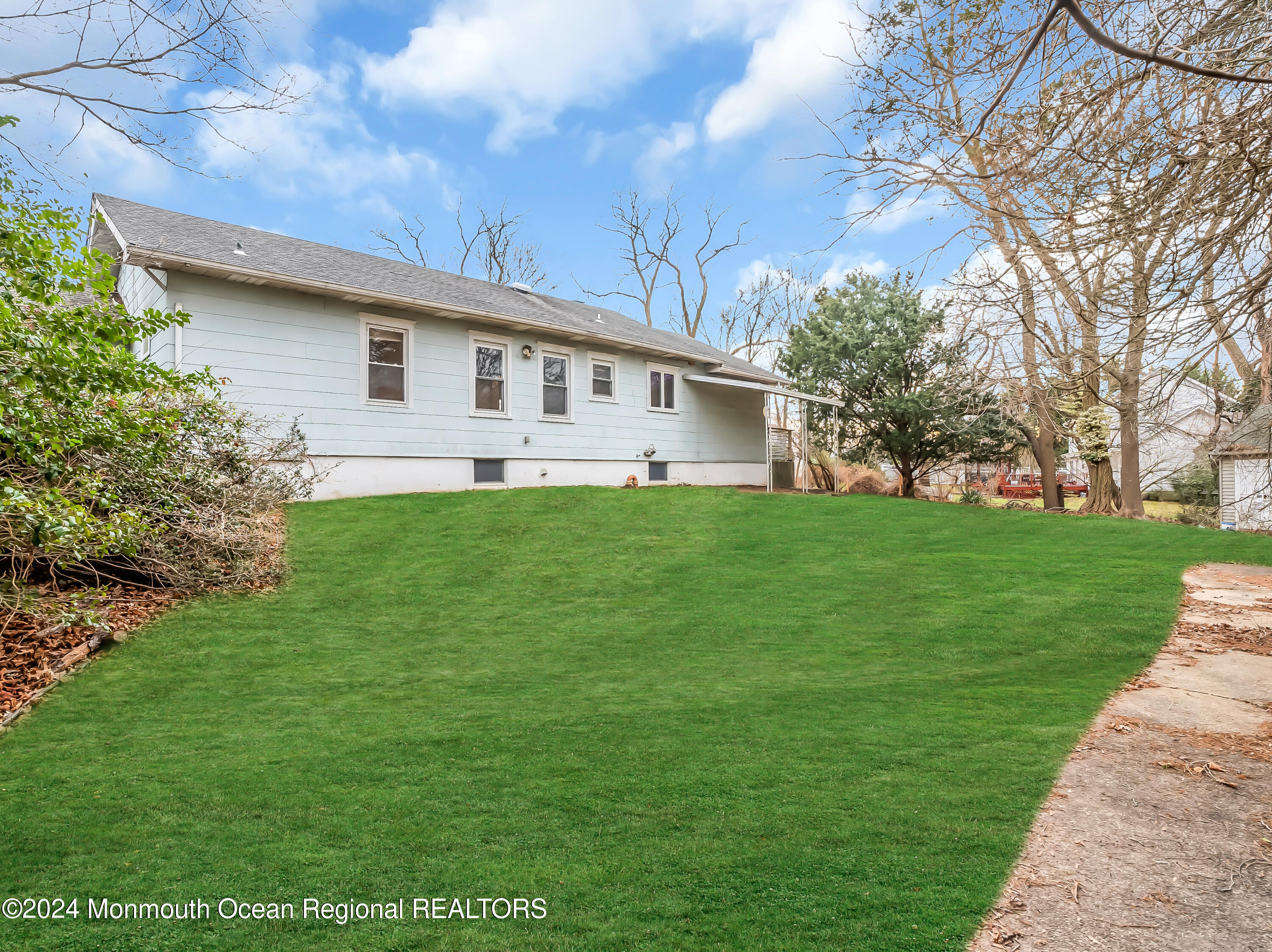 557 Wayside Road Neptune Township, NJ 07753 - Photo 6 of 68 Great Back Yard