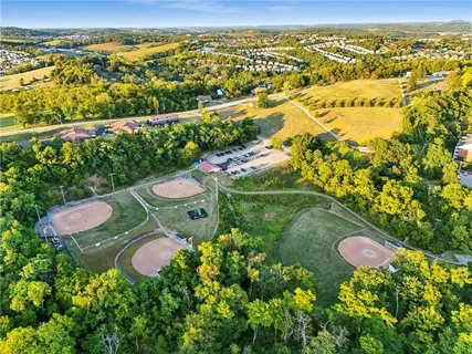 a picture of a wall with a white wall