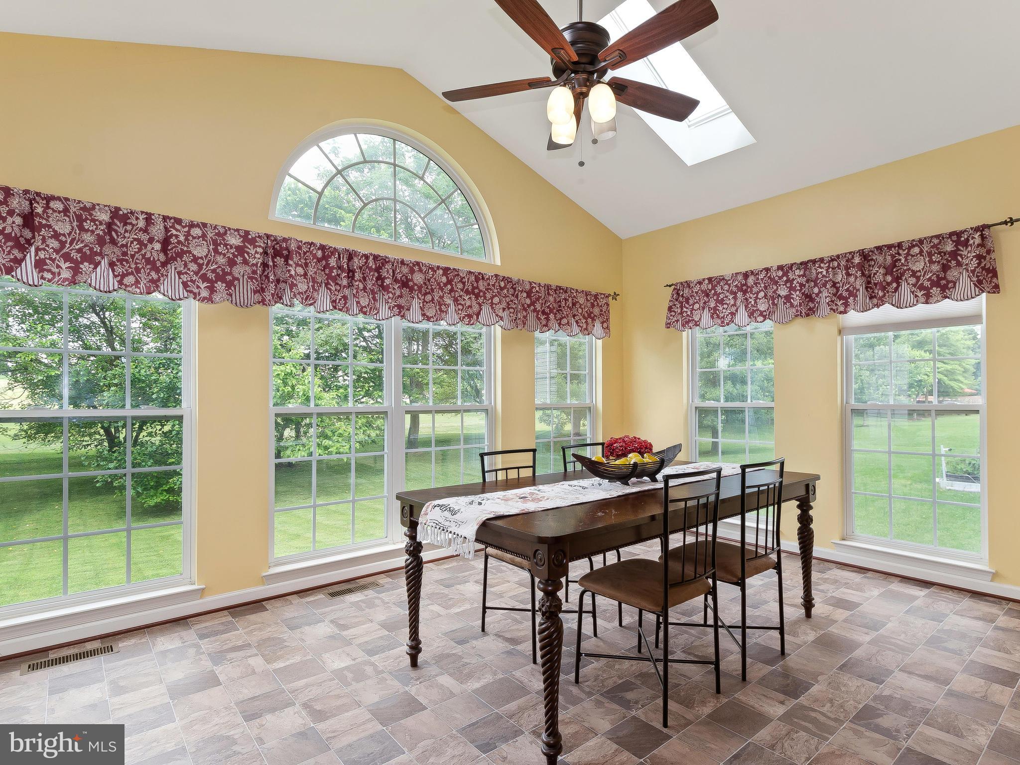 1810 Weybridge Road Frederick, MD 21702 - Photo 9 of 30 Breakfast Area