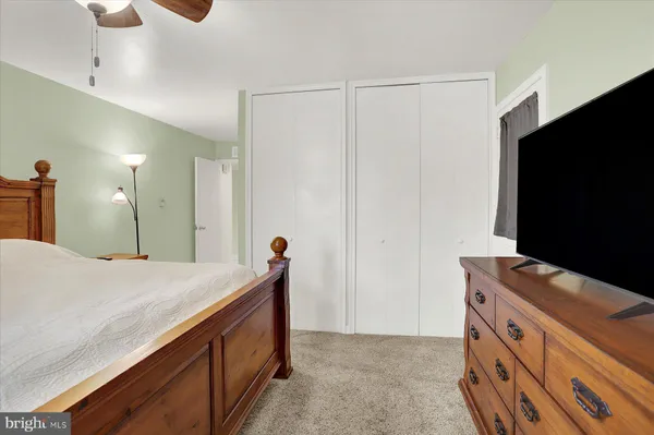 a room with a flat screen tv