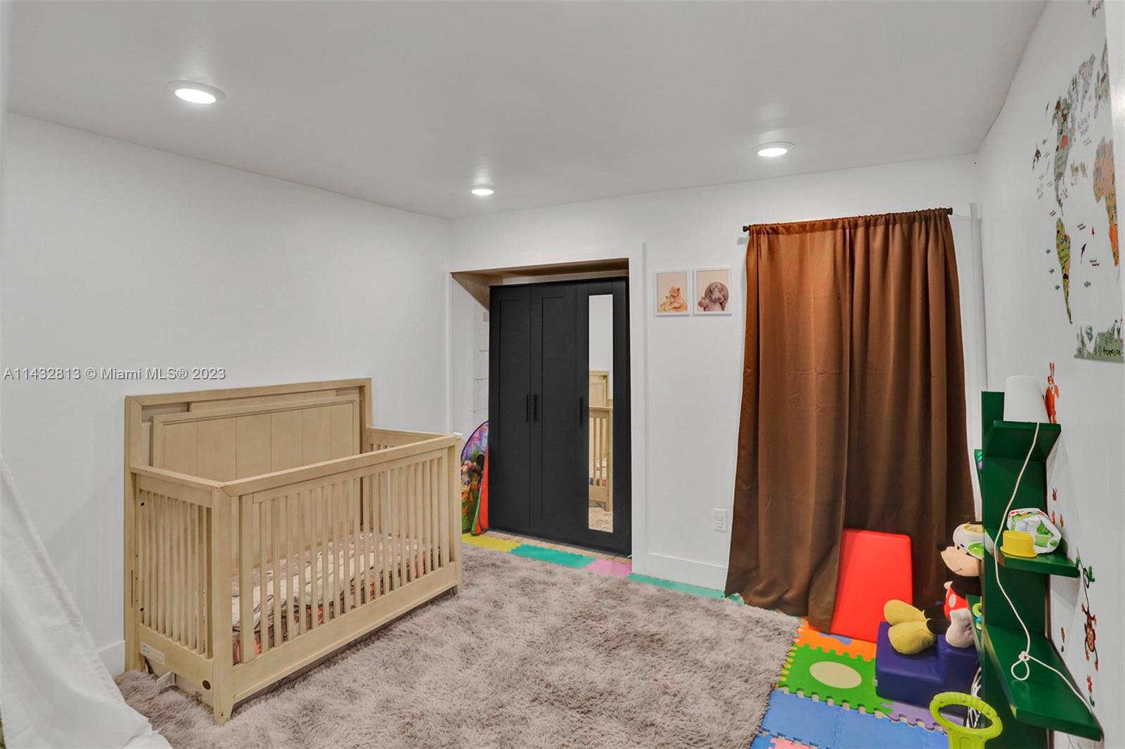 20429 Northeast 10th Ct Road Miami, FL 33179 - Photo 18 of 42