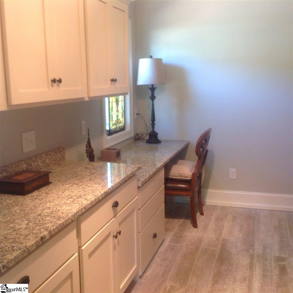 206 West Maple Street Clinton, SC 29325 - Photo 8 of 36