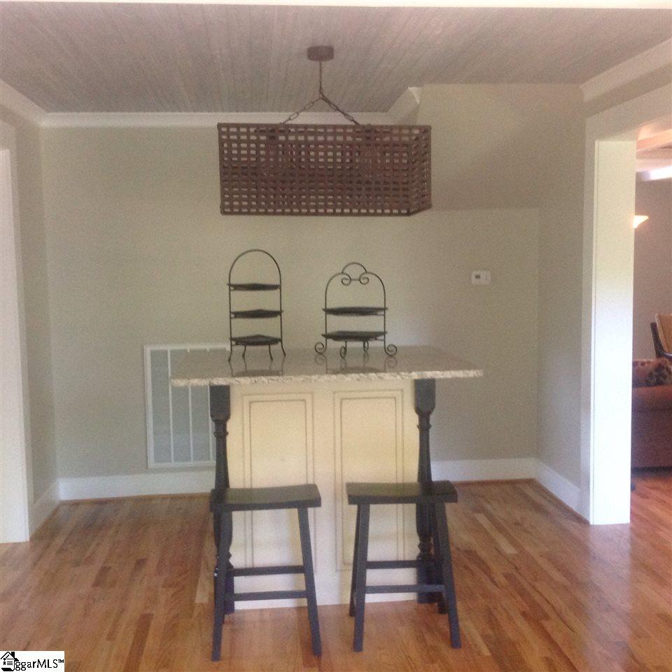 206 West Maple Street Clinton, SC 29325 - Photo 9 of 36