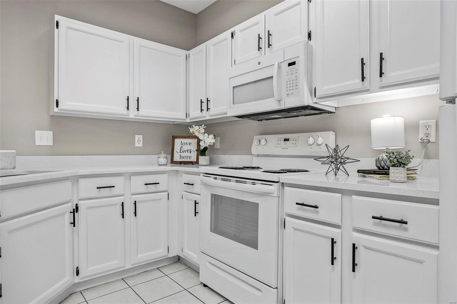 13 Hemingway Court, Unit A Weldon Spring, MO 63304 - Photo 10 of 27 Gallery Image 10
