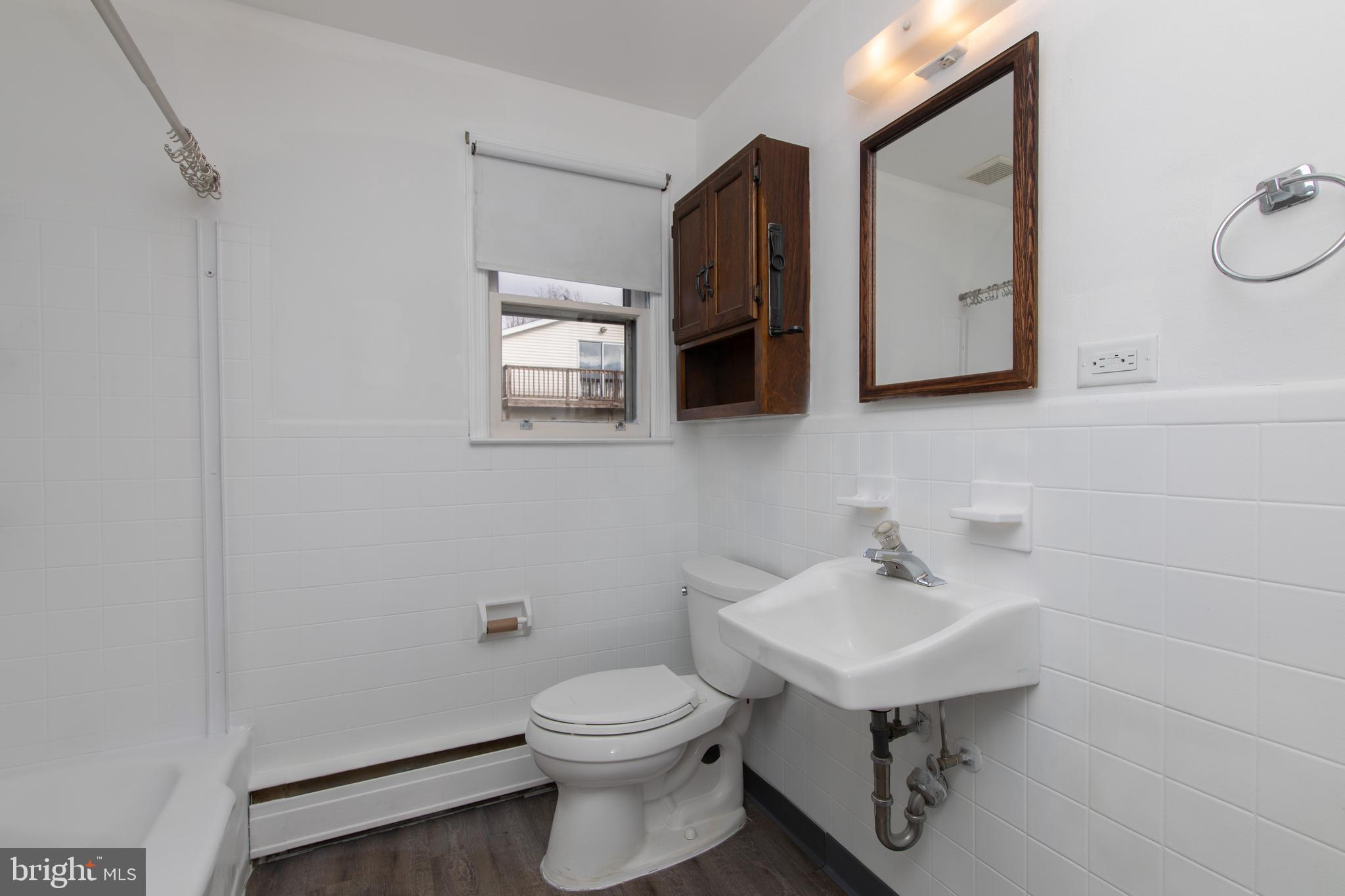 203 Almonesson Road Blackwood, NJ 08012 - Photo 22 of 41 Full Bathroom