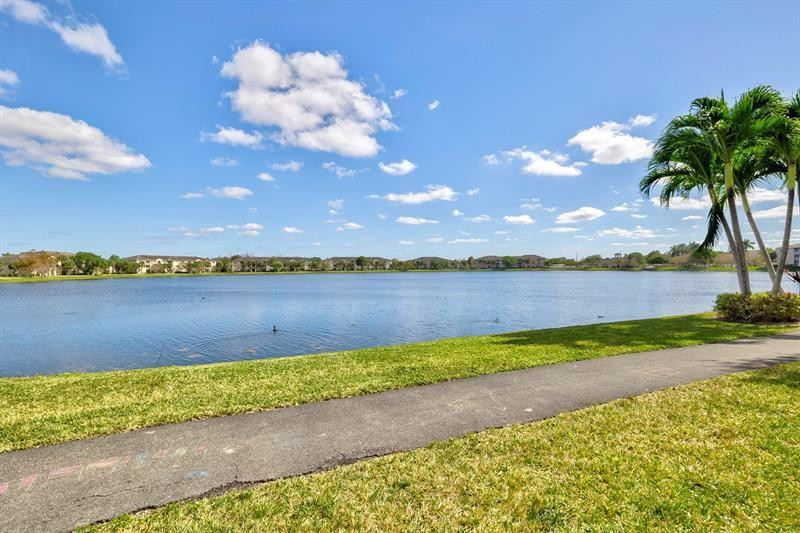 5045 Wiles Road, Unit 206 Coconut Creek, FL 33073 - Photo 6 of 7 Photo 6