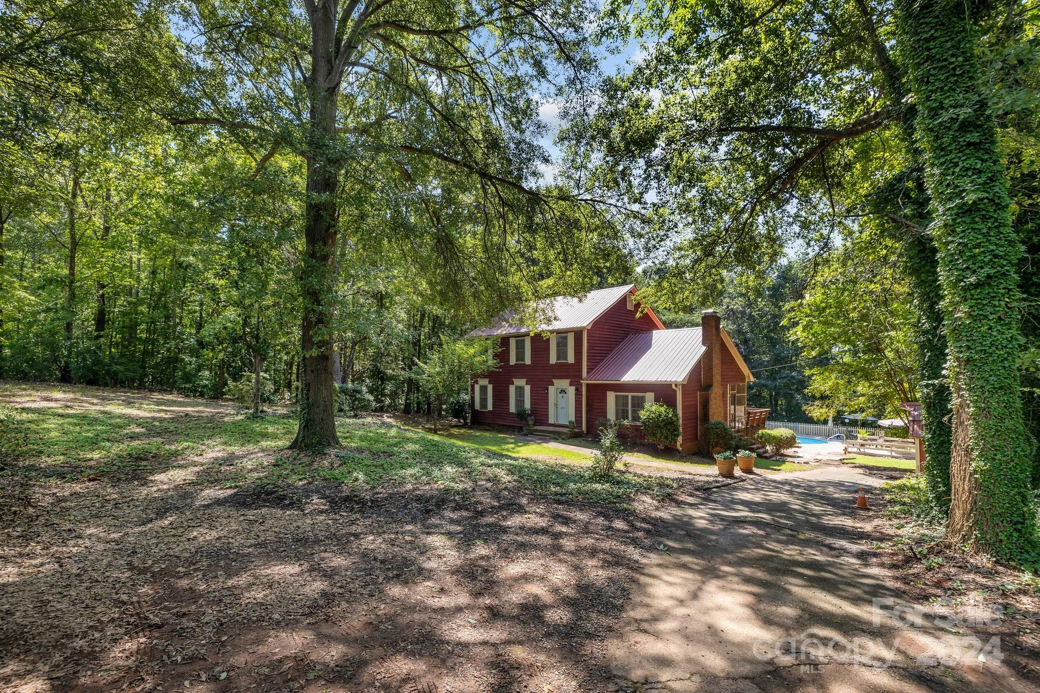 449 Nixon Road Belmont, NC 28012 - Photo 2 of 32 Gallery Image 2