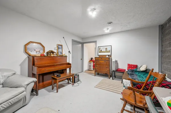 $250,000 | 18470 195th Avenue, Big Rapids, MI 49307