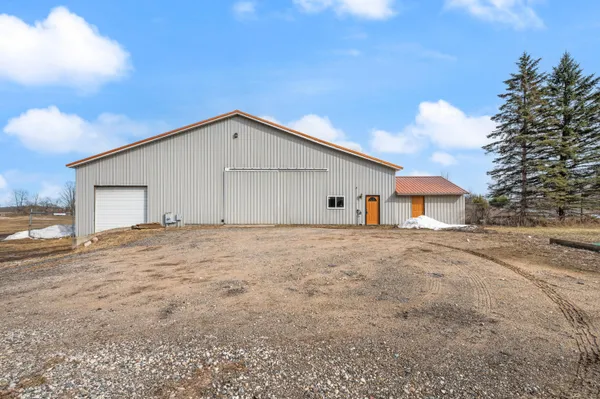 $250,000 | 18470 195th Avenue, Big Rapids, MI 49307