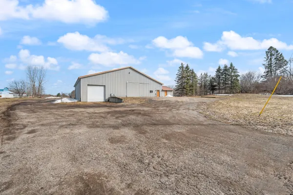 $250,000 | 18470 195th Avenue, Big Rapids, MI 49307