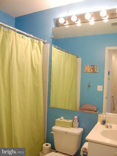 1326 Vintage Place Reston, VA 20194 - Photo 13 of 20 Bath #2