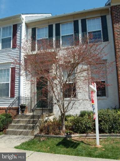 1326 Vintage Place Reston, VA 20194 - Photo 8 of 20 Exterior (Main)
