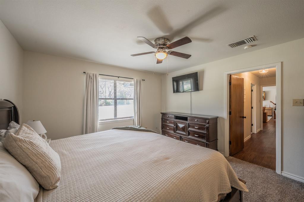 302 West Hale Avenue Decatur, TX 76234 - Photo 19 of 33