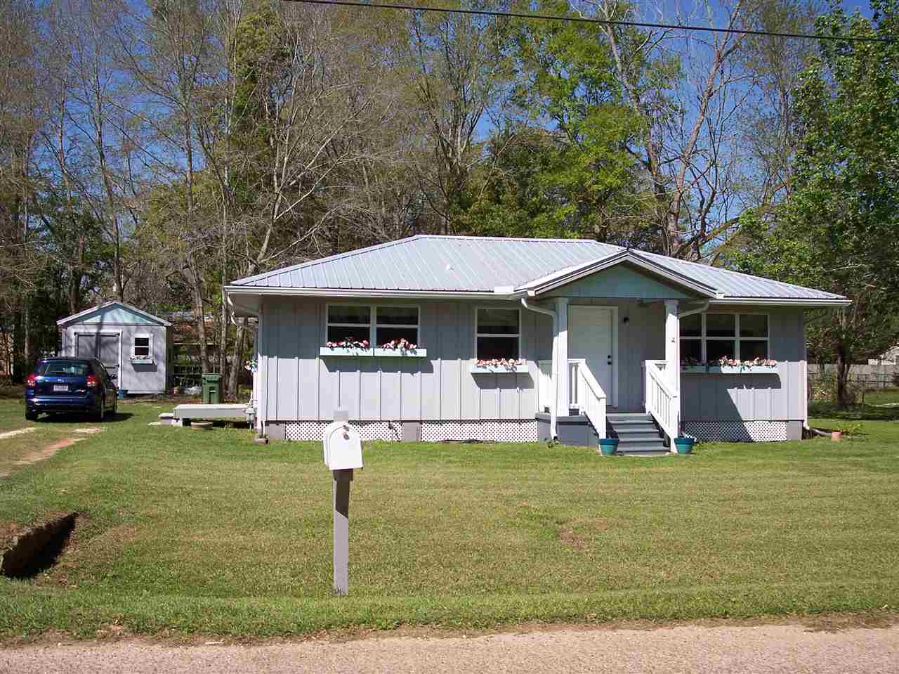 22067 1st Street Silverhill, AL 36576 - Photo 2 of 37