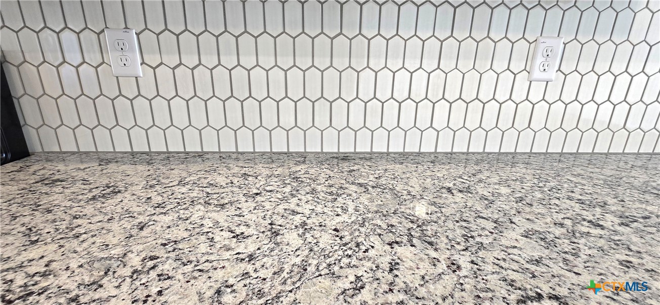 342 Monty Road Copperas Cove, TX 76522 - Photo 7 of 15 a wall with a window