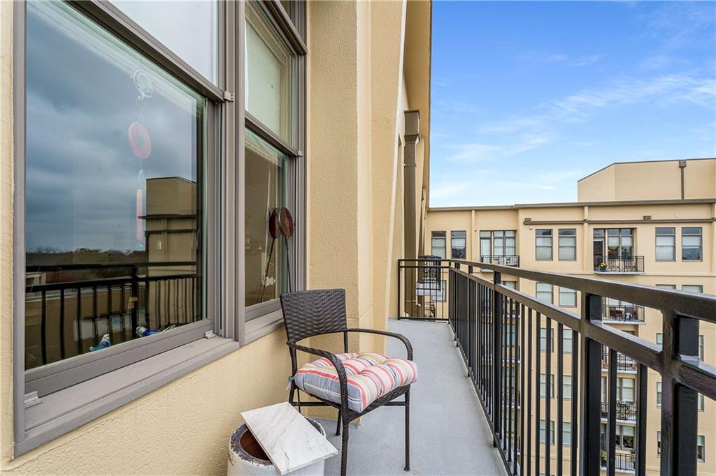 201 West Ponce De Leon Avenue, Unit 702 Decatur, GA 30030 - Photo 33 of 52