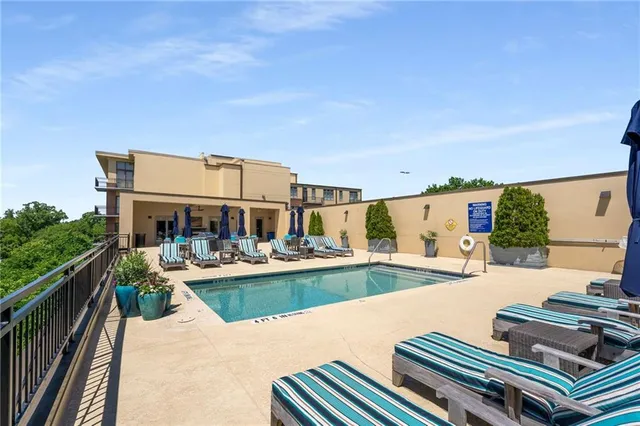 $850,000 | 201 West Ponce De Leon Avenue, Unit 702, Decatur, GA 30030