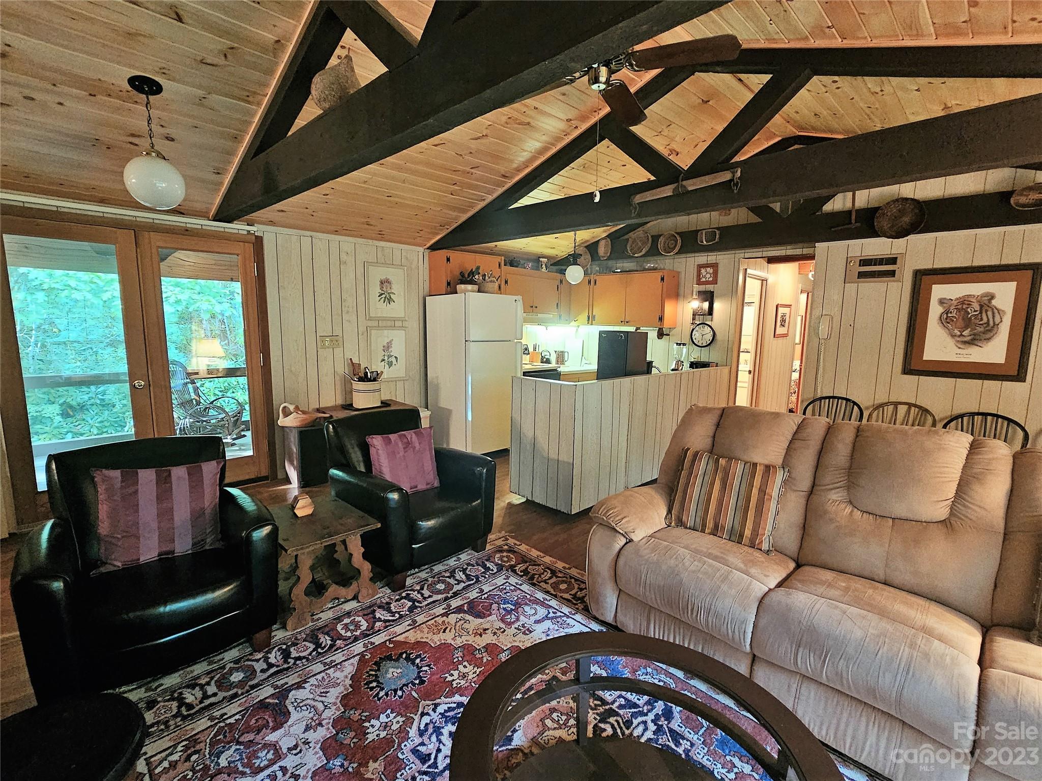 6386 Hemlock Road Newland, NC 28657 - Photo 10 of 21 Gallery Image 10