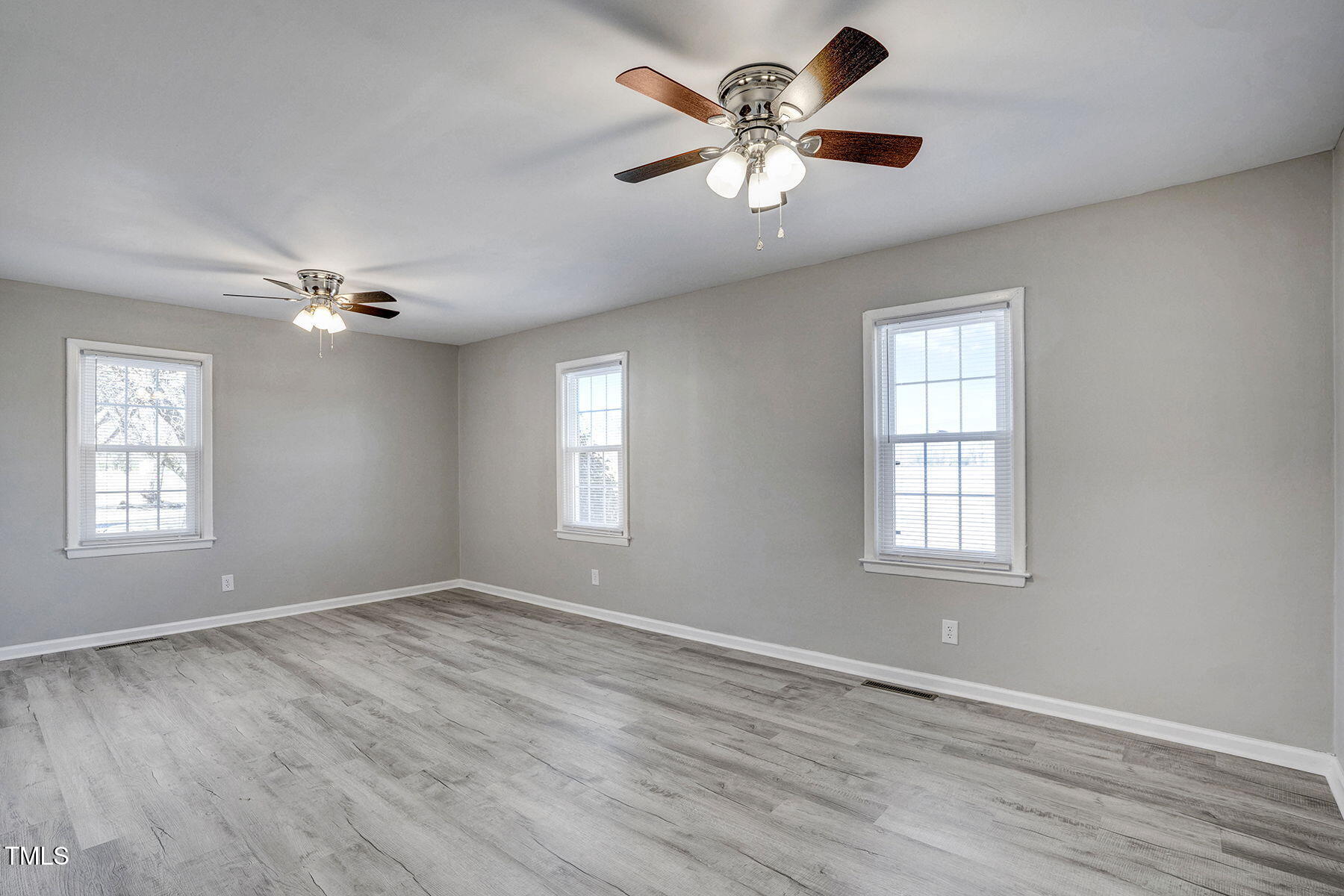 352 Old Crow Road Newton Grove, NC 28366 - Photo 20 of 30 20-web-or-mls-352 Old Crow Rd -26