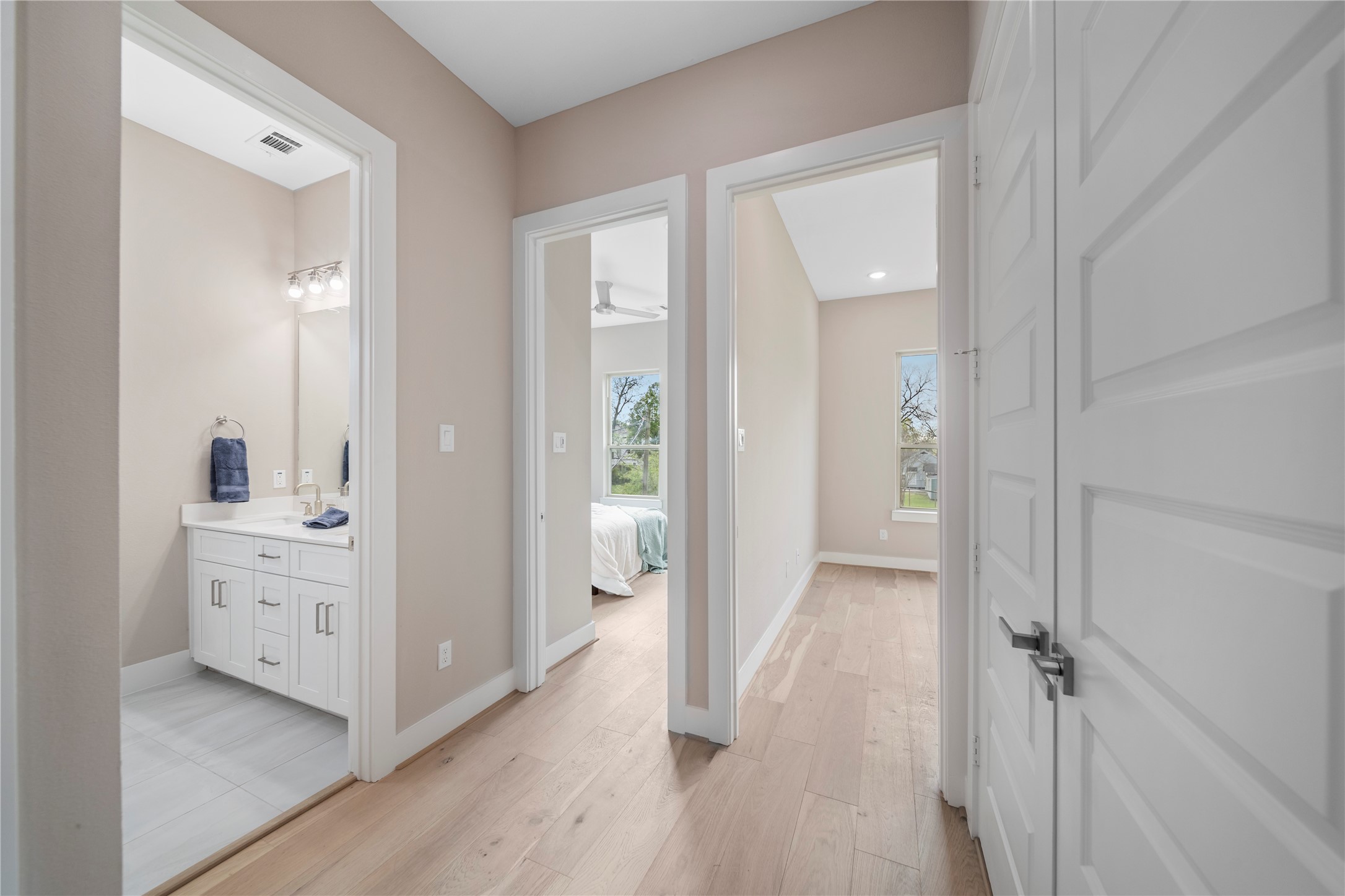 303 Queen Sude Lane Houston, TX 77091 - Photo 11 of 27