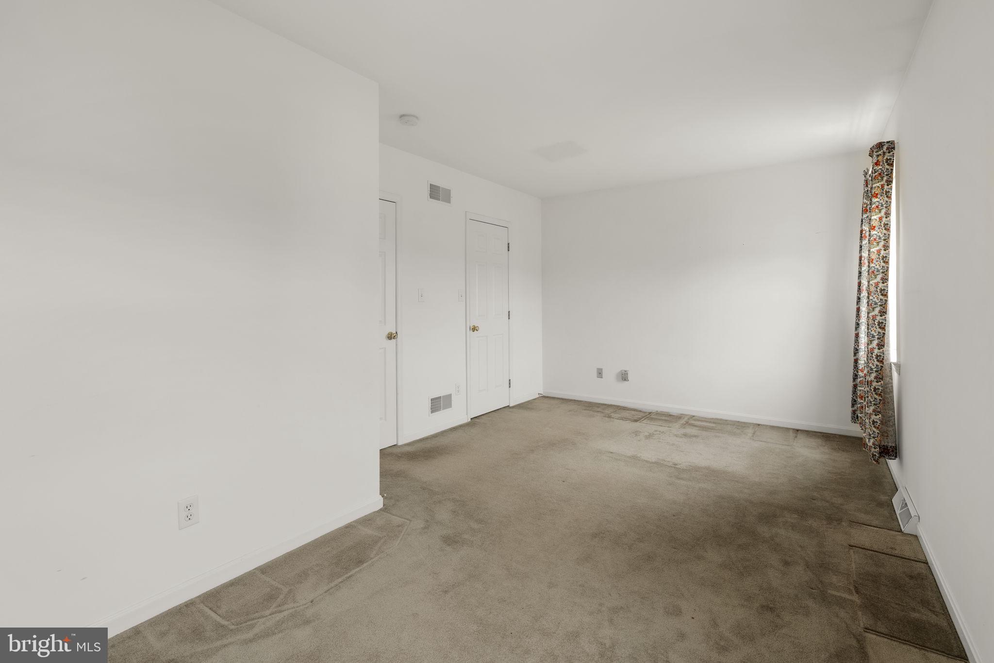 136 Bridle Path New Holland, PA 17557 - Photo 21 of 38 a view of an empty room