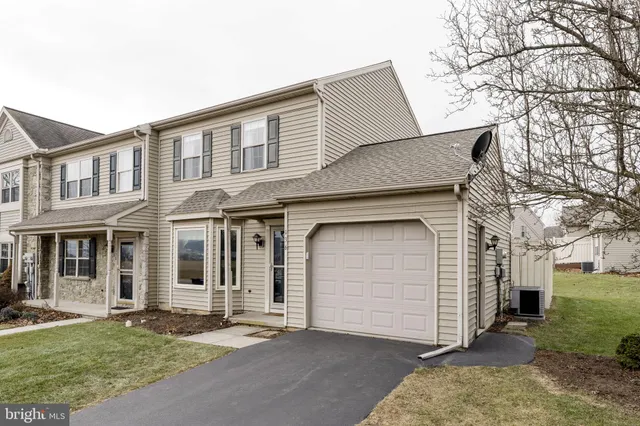 $309,900 | 136 Bridle Path, New Holland, PA 17557